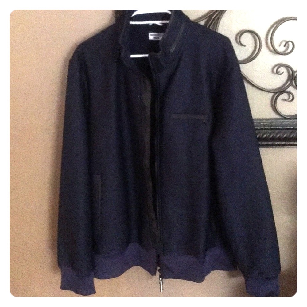 NWOT. 💙 Zip up jacket. 💙